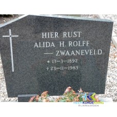 Grafstenen kerkhof Herwen Coll. HKR (96) A.H.Rolff-Zwaaneveld